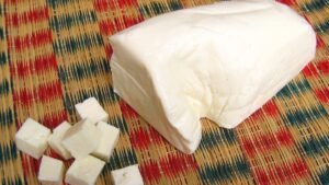 ताज़ा पनीर — खाद्य सुरक्षा जाँच से जुड़ी प्रतीकात्मक तस्वीर